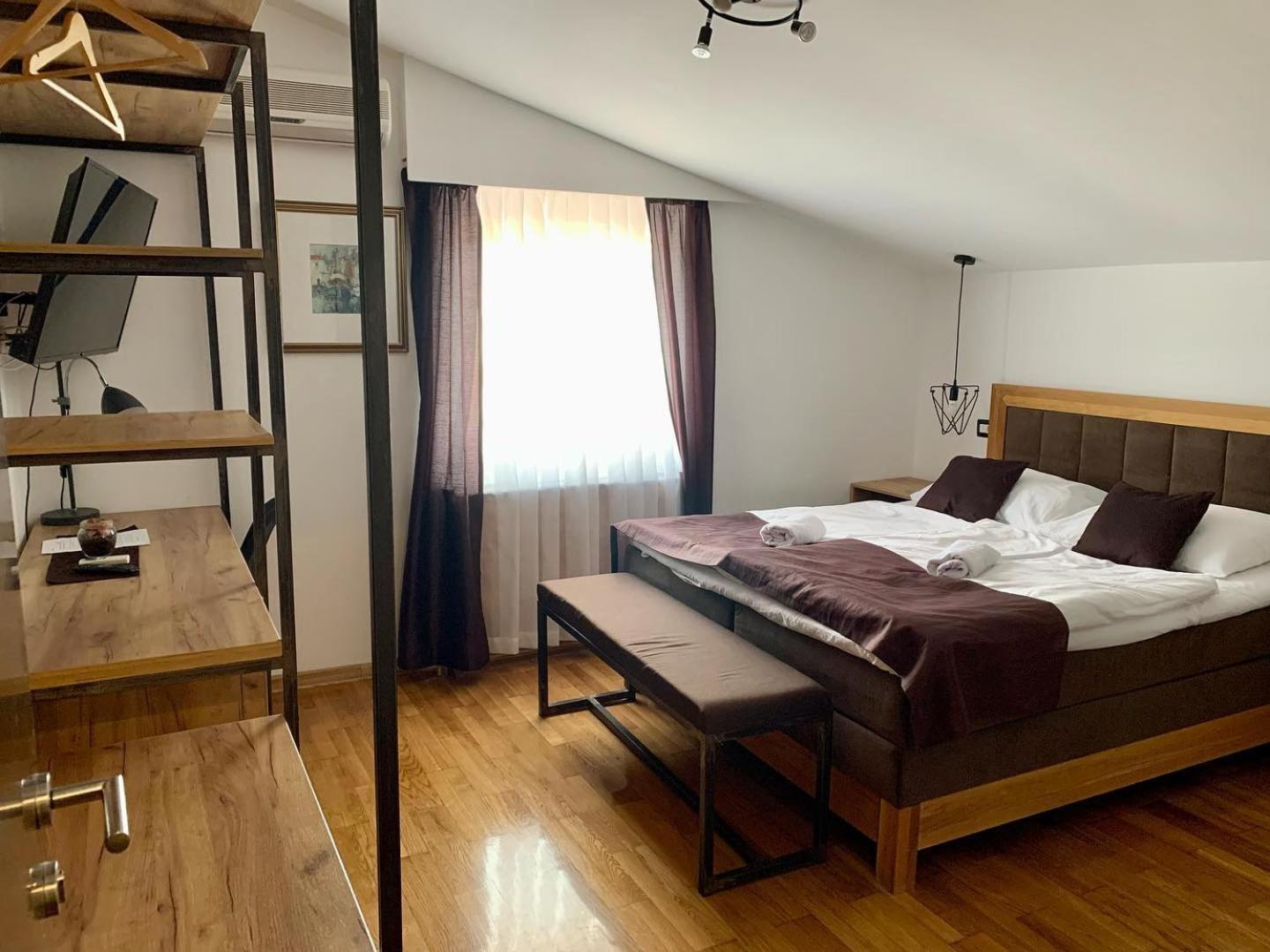 Motel Kiwi Grude ภายนอก รูปภาพ