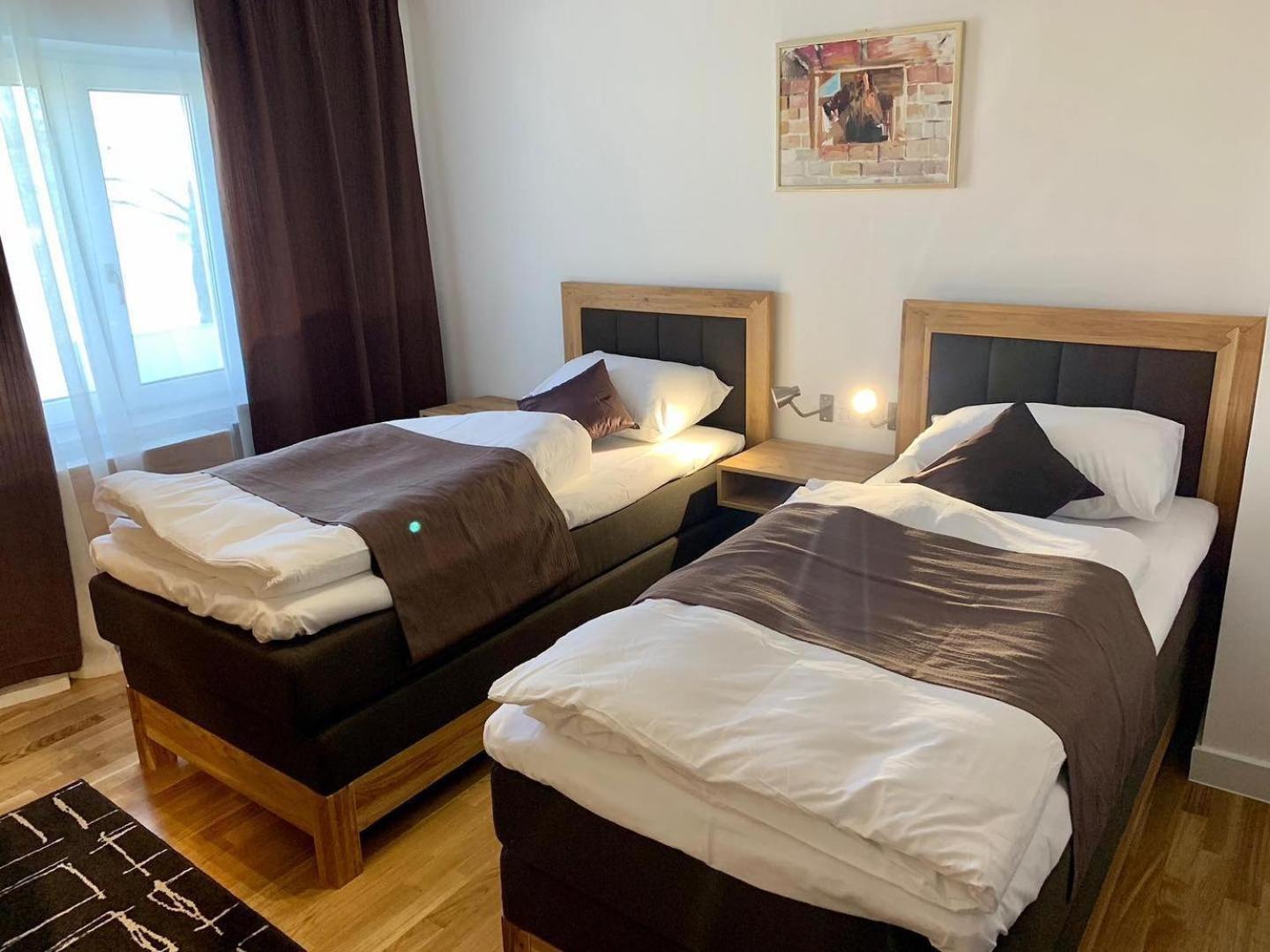 Motel Kiwi Grude ภายนอก รูปภาพ
