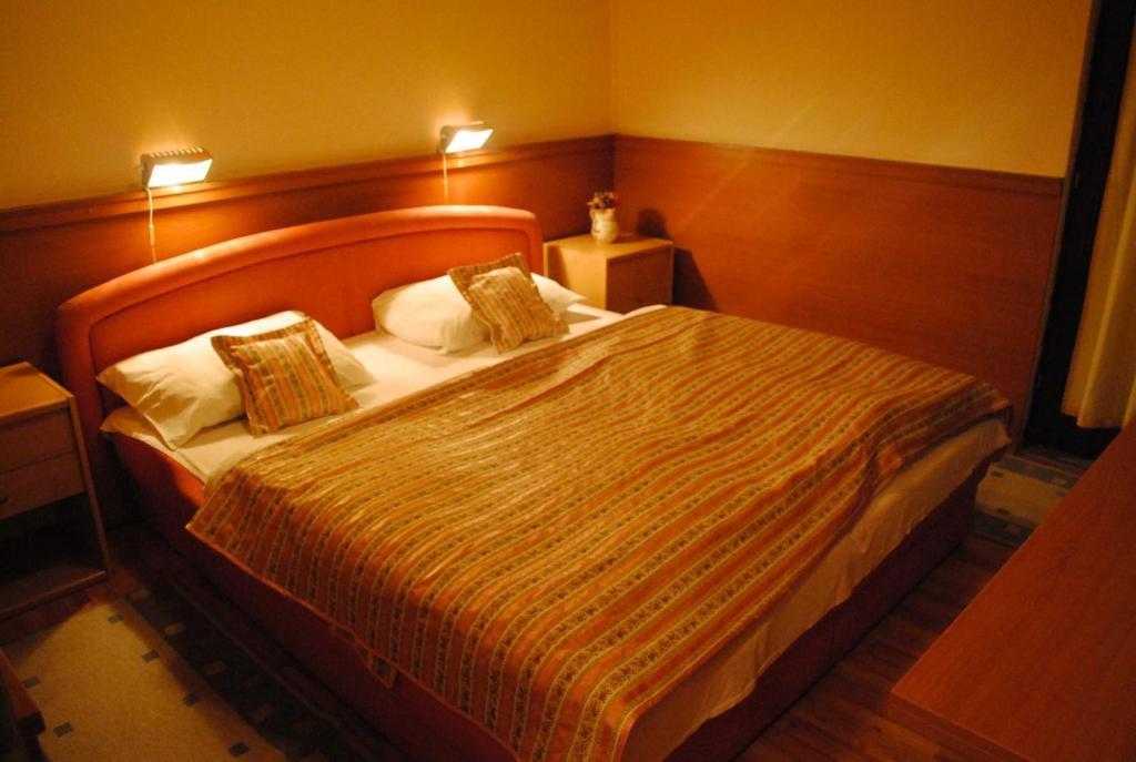 Motel Kiwi Grude ห้อง รูปภาพ